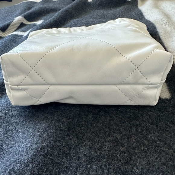 **UNICORN** NEW Authentic Chanel 23B Mini 22 Bag in White Full Set - Picture 7 of 14